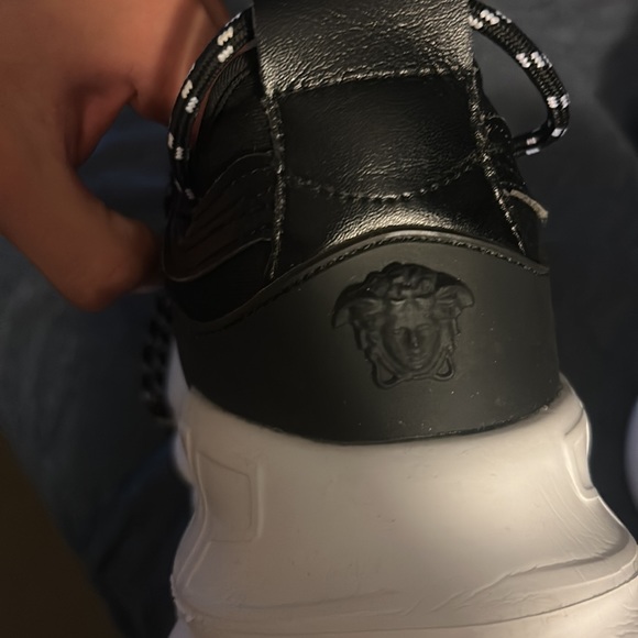Versace chain reaction shoes - Picture 4 of 8